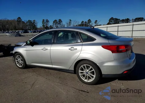 2018 Ford Focus Se z USA, uszkodzony, nr VIN 1FADP3F29JL272348